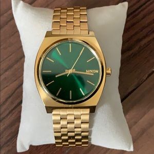 ✨SOLD Nixon Watch